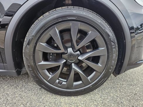 Used 2023 Tesla Model X AWD/4WD image 33