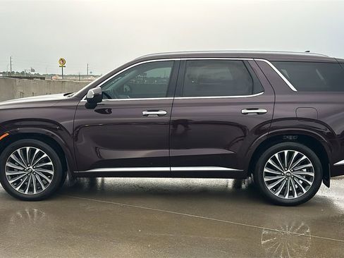 Used 2024 Hyundai Palisade Calligraphy image 10