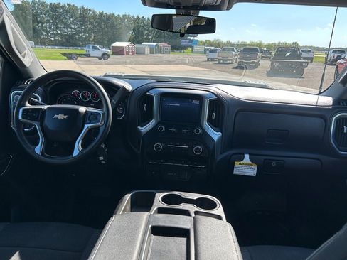 Used 2022 Chevrolet Silverado 3500 LT image 19