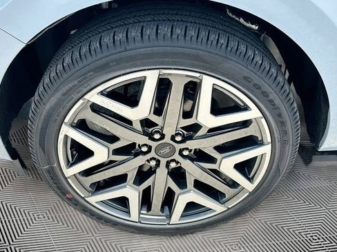 New 2026 Ford Expedition Platinum AWD/4WD image 20