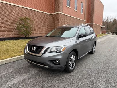 Used 2017 Nissan Pathfinder SV