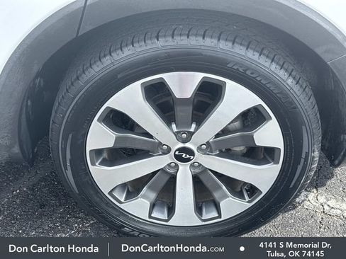 Used 2022 Kia Telluride EX w/ EX Premium Package FWD image 30