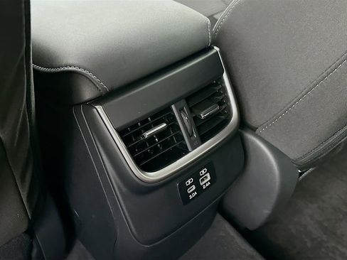 Used 2025 Subaru Outback Premium w/ Popular Package #1A image 30