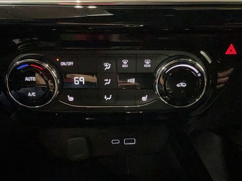 New 2026 Chevrolet Trax RS image 18