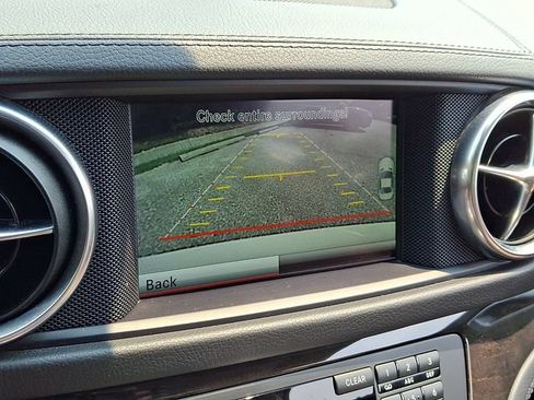 Used 2016 Mercedes-Benz SL 400 image 19