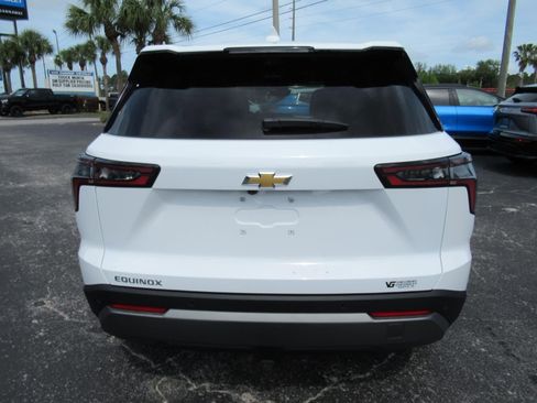 New 2026 Chevrolet Equinox LT w/ Safety and Technology Package FWD image 6