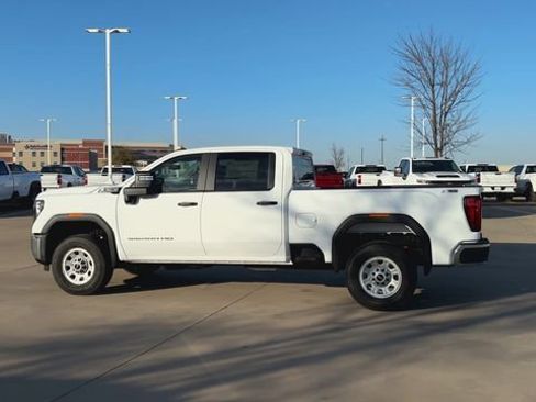 New 2026 GMC Sierra 2500 Pro w/ Convenience Package image 6