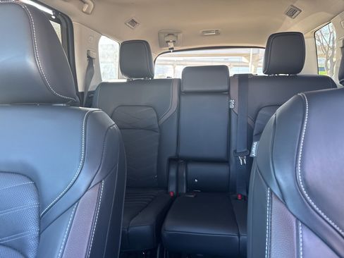 Certified 2023 Nissan Pathfinder Platinum w/ Black Appearance Package image 13