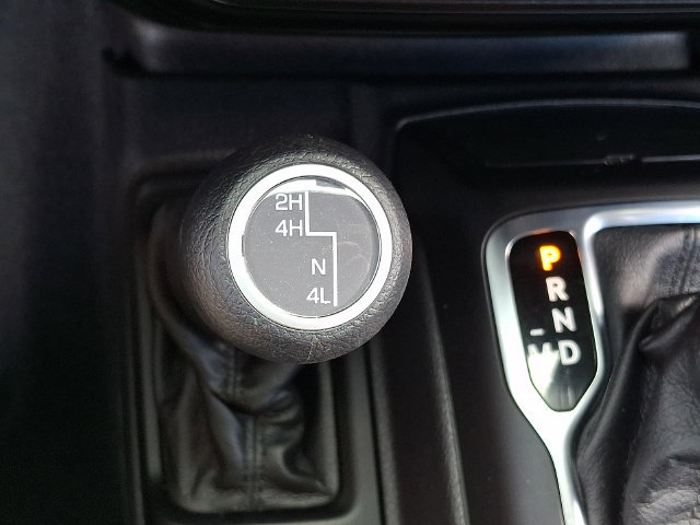 Used 2022 Jeep Gladiator Sport AWD/4WD image 27
