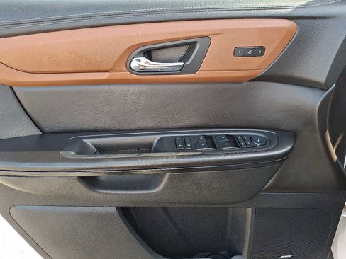 Used 2016 Chevrolet Traverse LT AWD/4WD image 13
