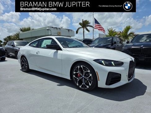 New 2026 BMW 430i Coupe w/ M Sport Package RWD image 1