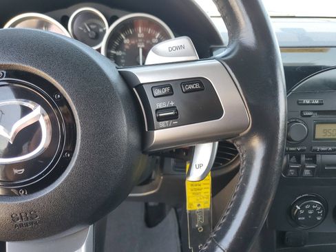 Used 2006 MAZDA MX-5 Miata Touring RWD image 15