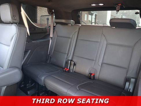 Used 2021 GMC Yukon Denali w/ Denali Premium Package AWD/4WD image 38