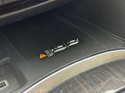 Used 2022 Buick Enclave Premium w/ Experience Buick Package image 35