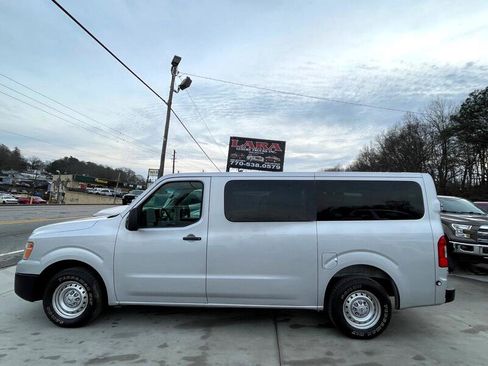 Used 2019 Nissan NV 3500 S image 4