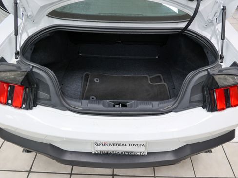 Used 2024 Ford Mustang Premium image 12