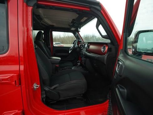 Used 2021 Jeep Gladiator Rubicon w/ LED Lighting Group image 17