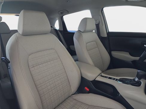 Certified 2025 Honda HR-V LX image 12