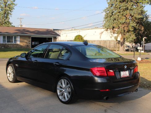 Used 2011 BMW 535i xDrive Sedan image 7