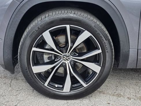 Certified 2024 Volkswagen Atlas Cross Sport SEL Premium R-Line AWD/4WD image 11