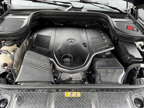 Used 2021 Mercedes-Benz GLS 450 4MATIC image 23