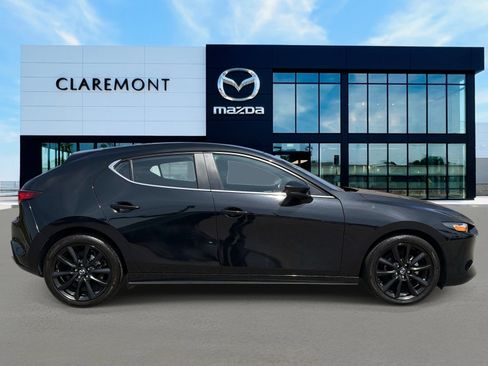 Certified 2025 MAZDA MAZDA3 s Sport FWD image 4