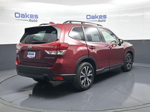 Used 2023 Subaru Forester Limited AWD/4WD image 8