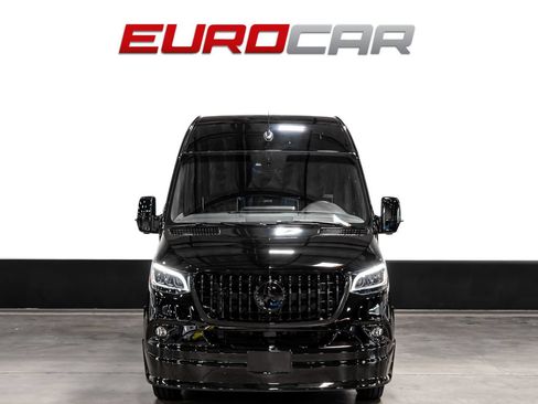 Used 2024 Mercedes-Benz Sprinter 3500 image 8