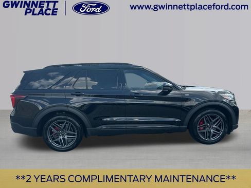Certified 2025 Ford Explorer ST-Line w/ Premium Package RWD image 4