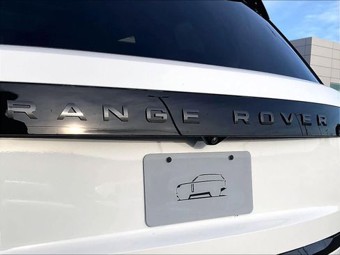 New 2026 Land Rover Range Rover Long Wheelbase SE image 26