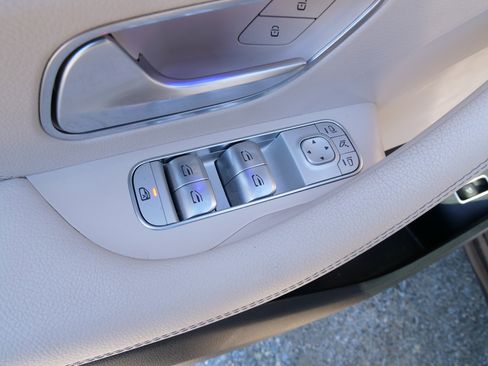 Used 2024 Mercedes-Benz GLS 450 GLS 450 image 19