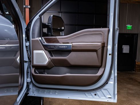 Used 2026 Ford F250 King Ranch w/ Chrome Package AWD/4WD image 34