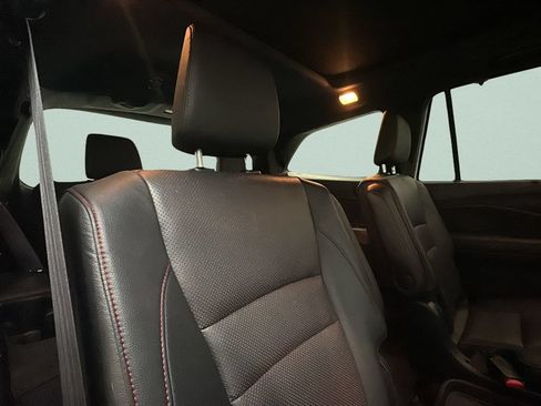 Certified 2022 Honda Pilot Black Edition image 21