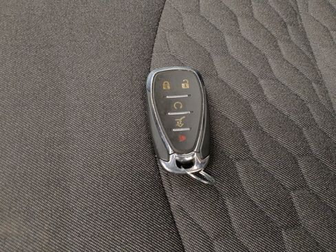 Used 2021 Chevrolet Equinox LT AWD/4WD image 32