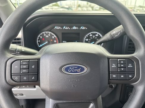 Used 2024 Ford F250 XL w/ Camper Package RWD image 15