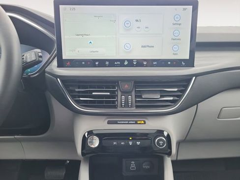 Used 2024 Ford Escape SE w/ PHEV Premium Package image 15