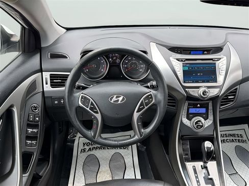 Used 2013 Hyundai Elantra Limited w/ Technology Pkg FWD image 22