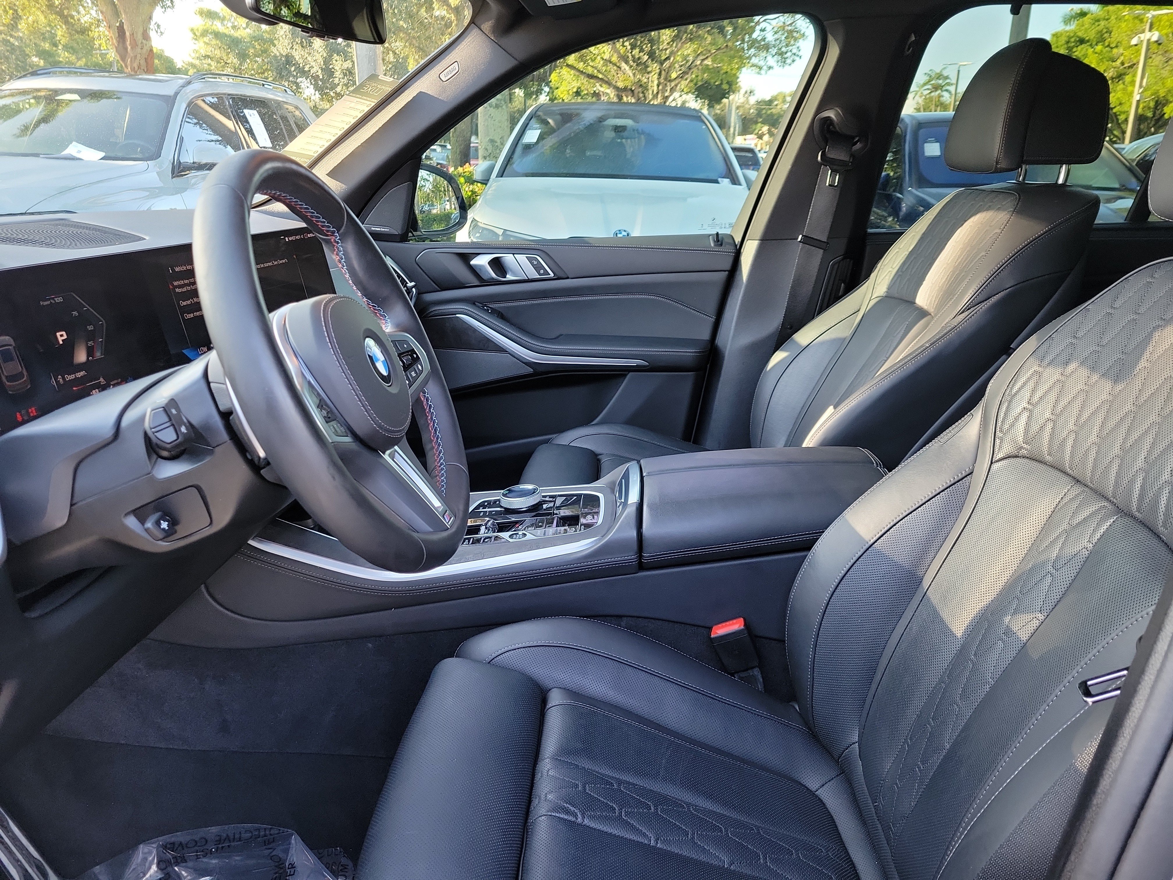 Certified 2025 BMW X5 M60i w/ Executive Package AWD/4WD image 15