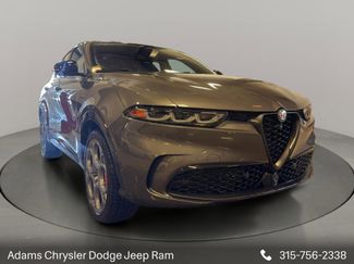 Used 2024 Alfa Romeo Tonale Veloce video 1