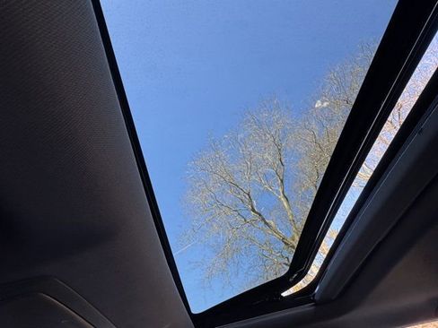 Used 2019 Honda CR-V Touring image 32