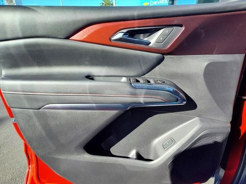 New 2026 Chevrolet Traverse Z71 w/ LPO, Floor Liner Package image 10