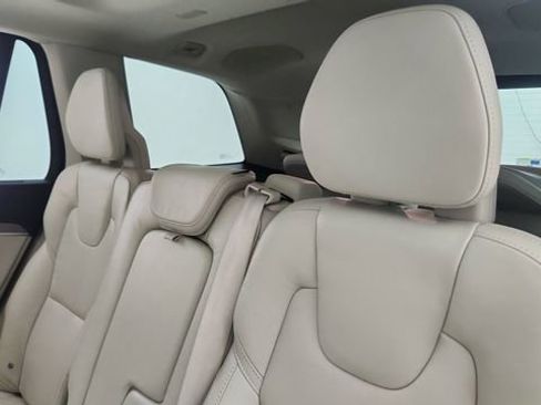 Used 2021 Volvo XC90 T6 Inscription w/ Climate Package image 35