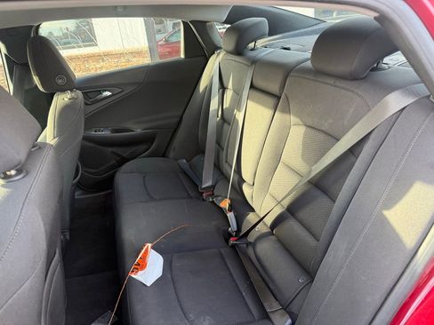 Used 2020 Chevrolet Malibu LT image 4
