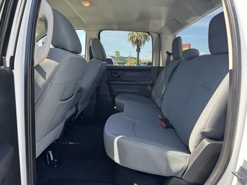 Used 2013 RAM 2500 Tradesman w/ Chrome Appearance Group image 18