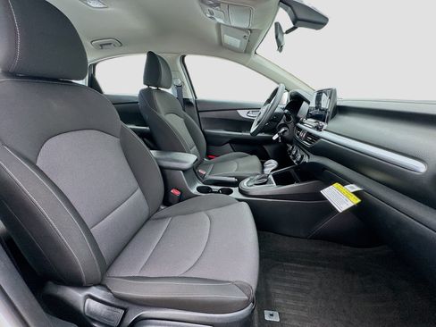 Used 2024 Kia Forte LXS FWD image 18