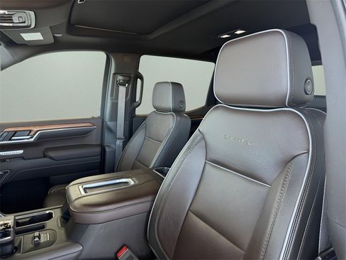 Used 2022 GMC Sierra 1500 Denali image 14