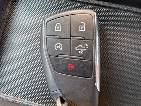 Used 2022 Chevrolet Silverado 1500 Custom image 24