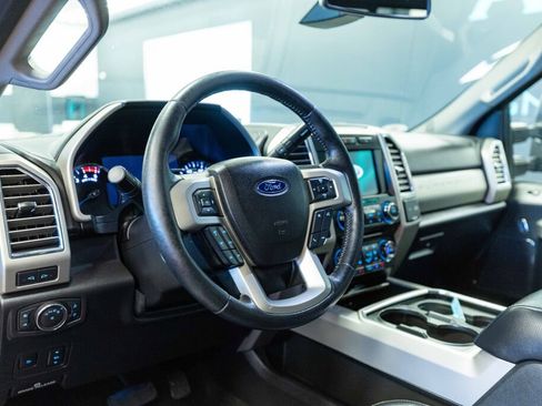 Used 2017 Ford F250 Lariat w/ Lariat Ultimate Package image 12