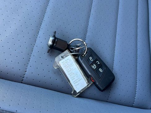 Used 2025 Volkswagen Jetta SE image 22