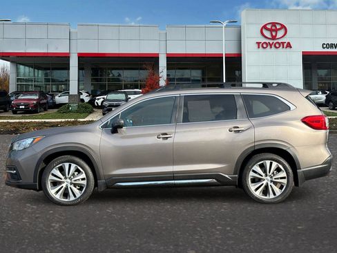 Used 2021 Subaru Ascent Limited w/ Technology Package image 7